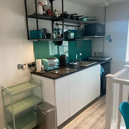 Tavros Apartment *