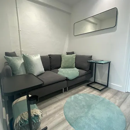 Apartment Tavros